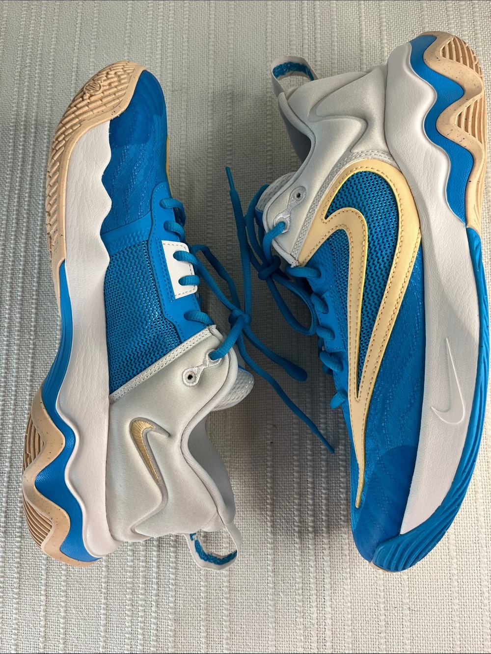 Nike Giannis Immortality 3 phantom blue & peach "Smoothie" basketball shoes